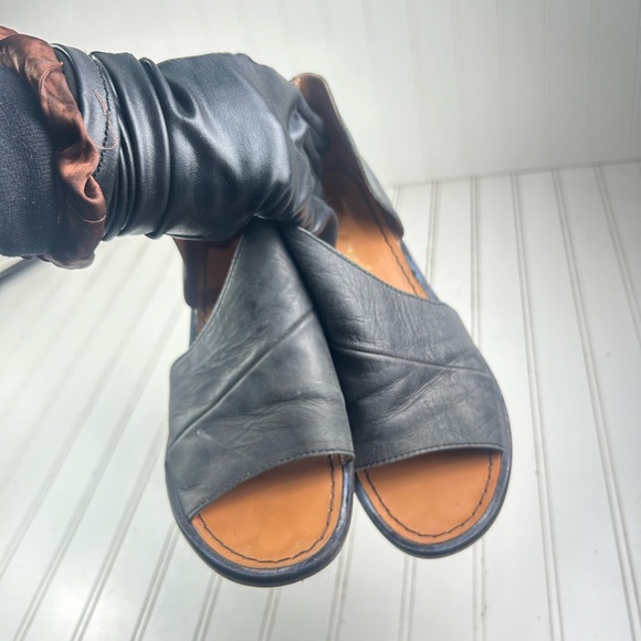 FREE PEOPLE Boho Mont Blanc Black Sandals Open Toe Slippers Flat Women’s Size 9 - Picture 2 of 12